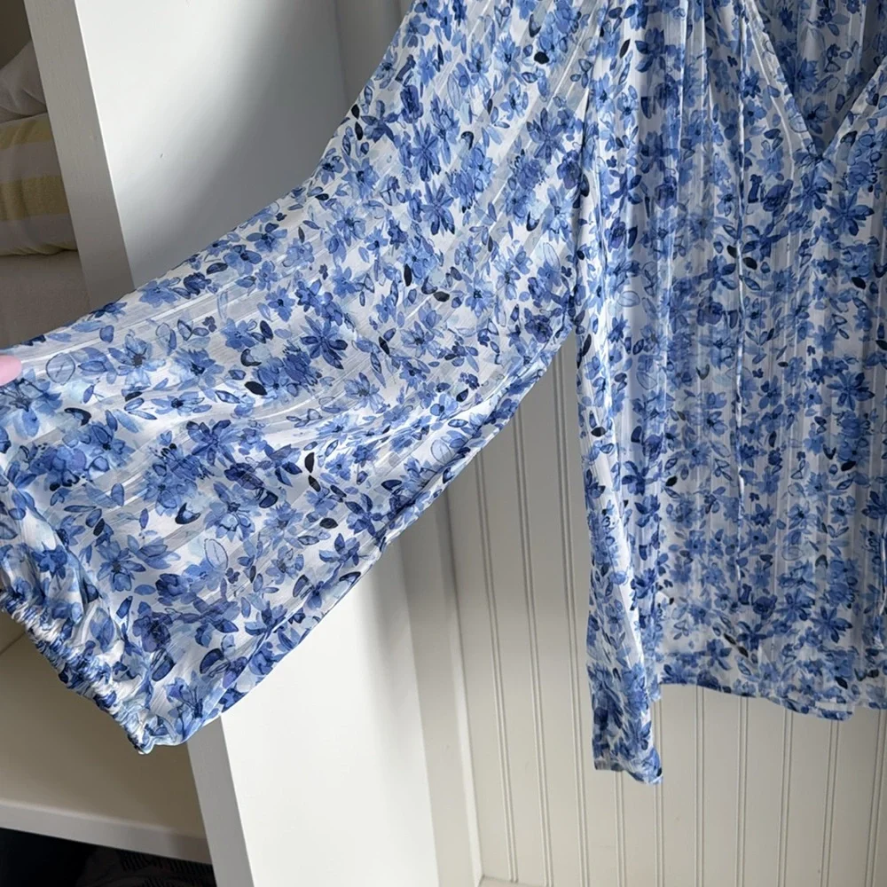 H&M Frill Crepe Floral Long Sleeve Blouse - Picture 5 of 8